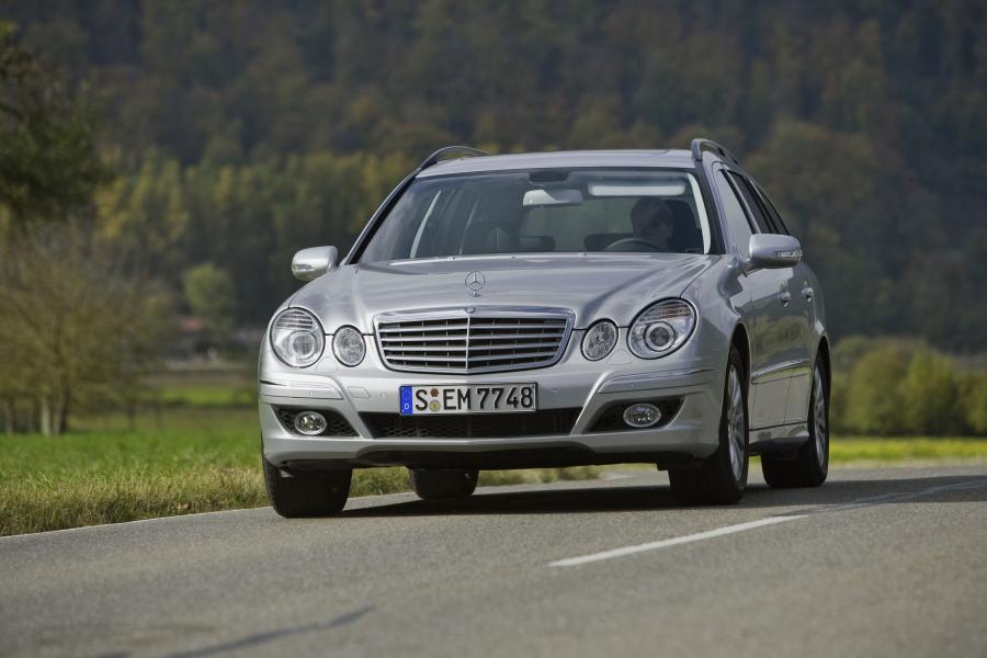  Mercedes-Benz E-Class Estate 2007 года  (фото 8 из 43)